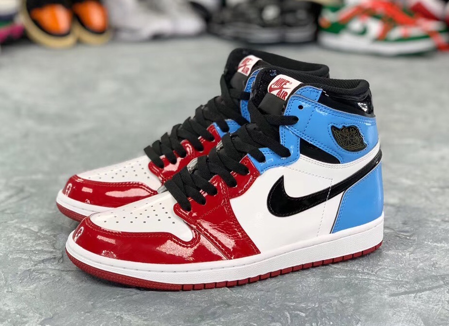 NIKE Air Jordan 1 High OG “FEARLESS”
