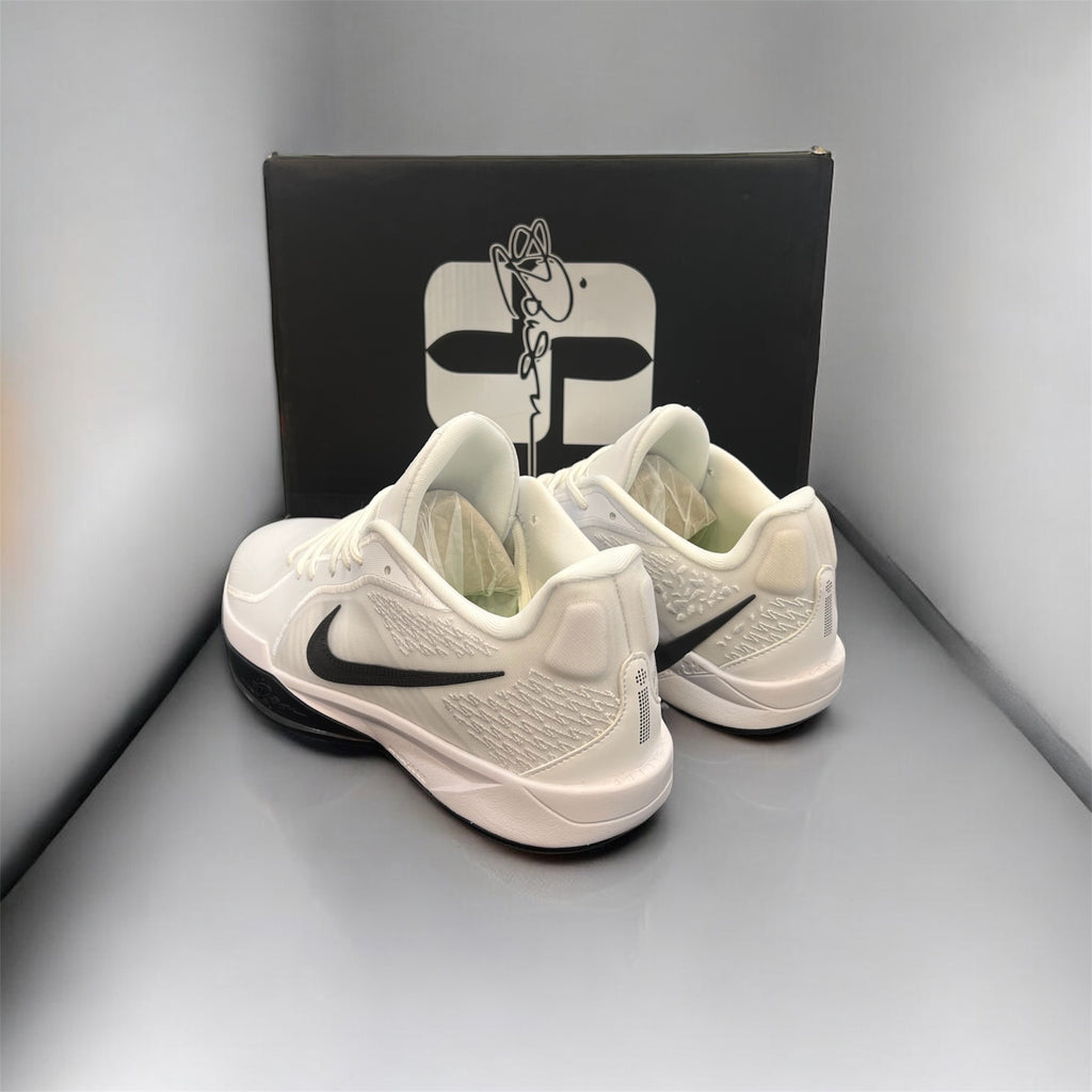 NIKE SABRINA 2 WB
