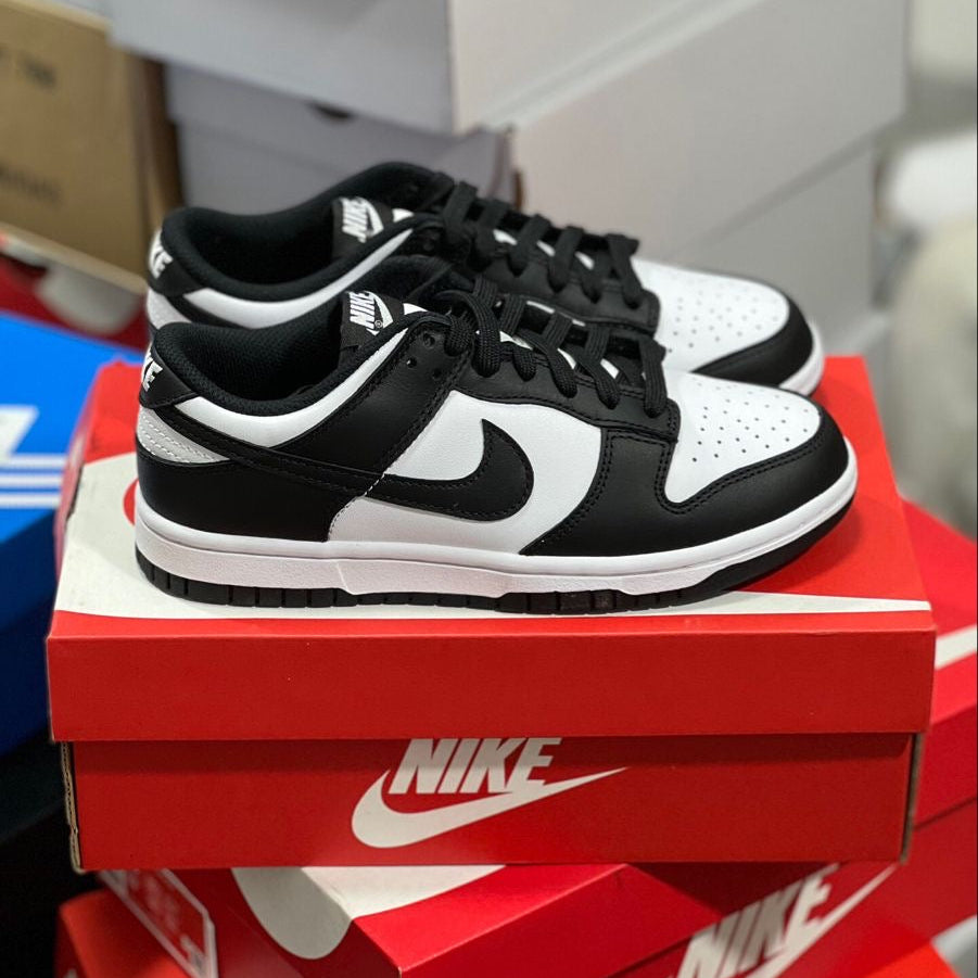 NIKE DUNK LOW PANDA