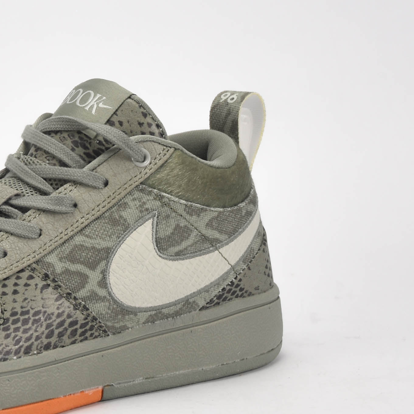 Nike Book 1