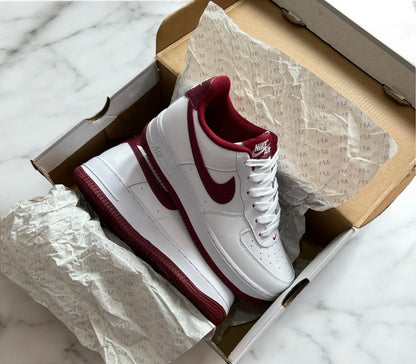 WMNS NIKE AIR FORCE 1 WHITE TEAM RED